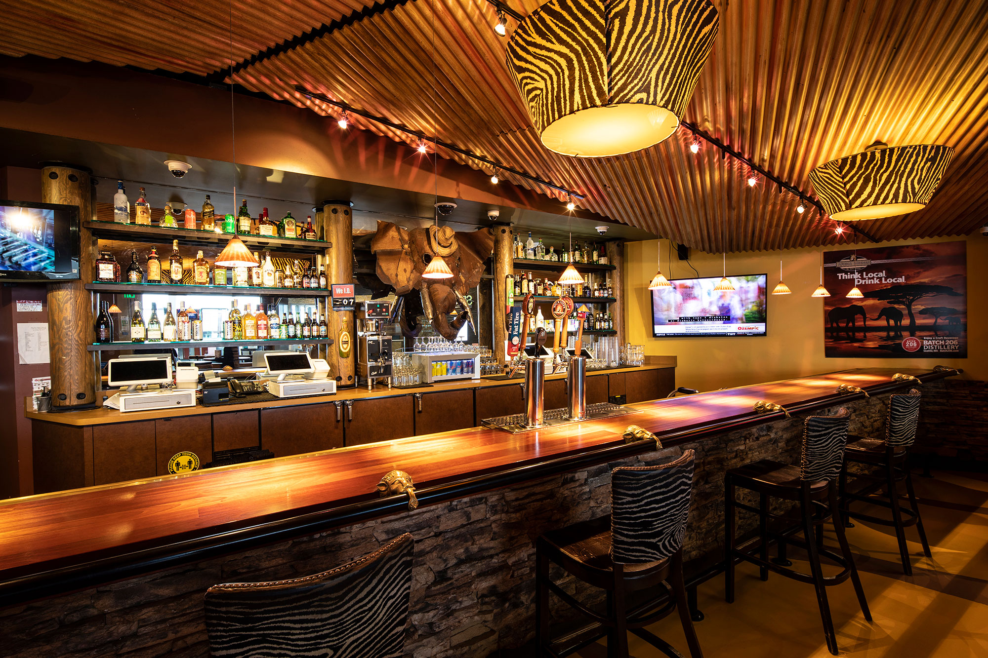 SEA Africa Lounge Interior Bar