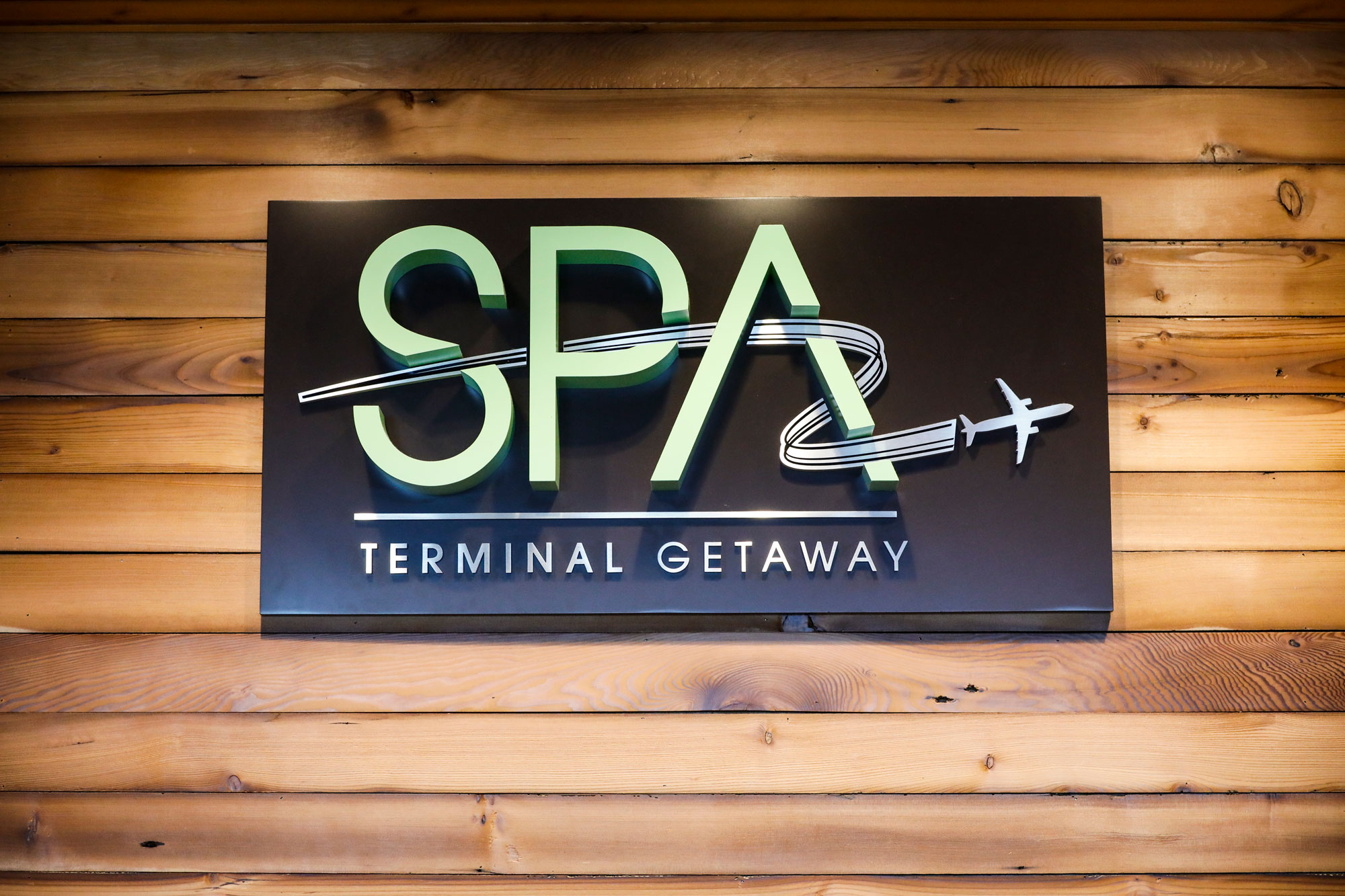 SEA Terminal Getaway Spa (C Gates) Sign