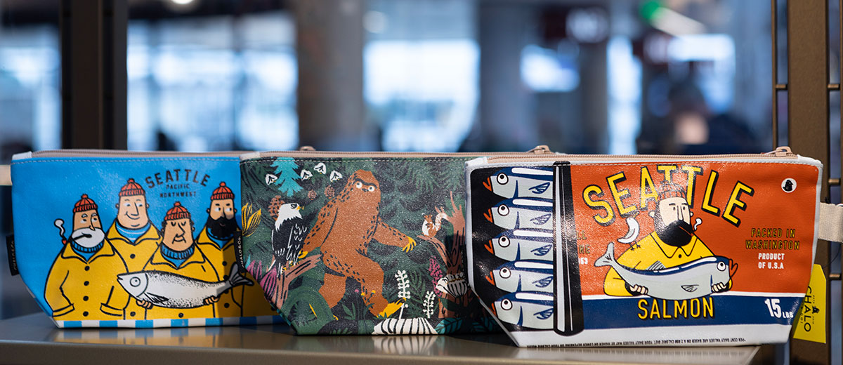 SEA CHALO - 3 pouches with Seattle designs