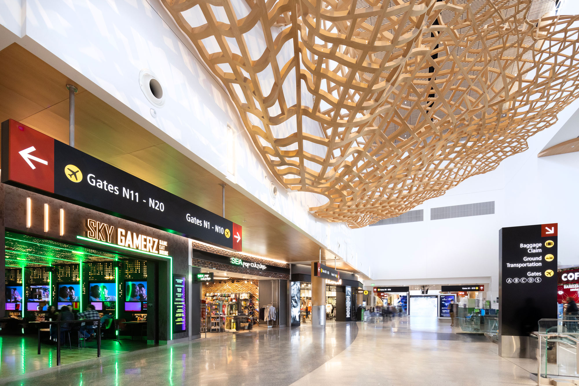 SEA Sky Gamerz and SEApop Culture with N gates signage
