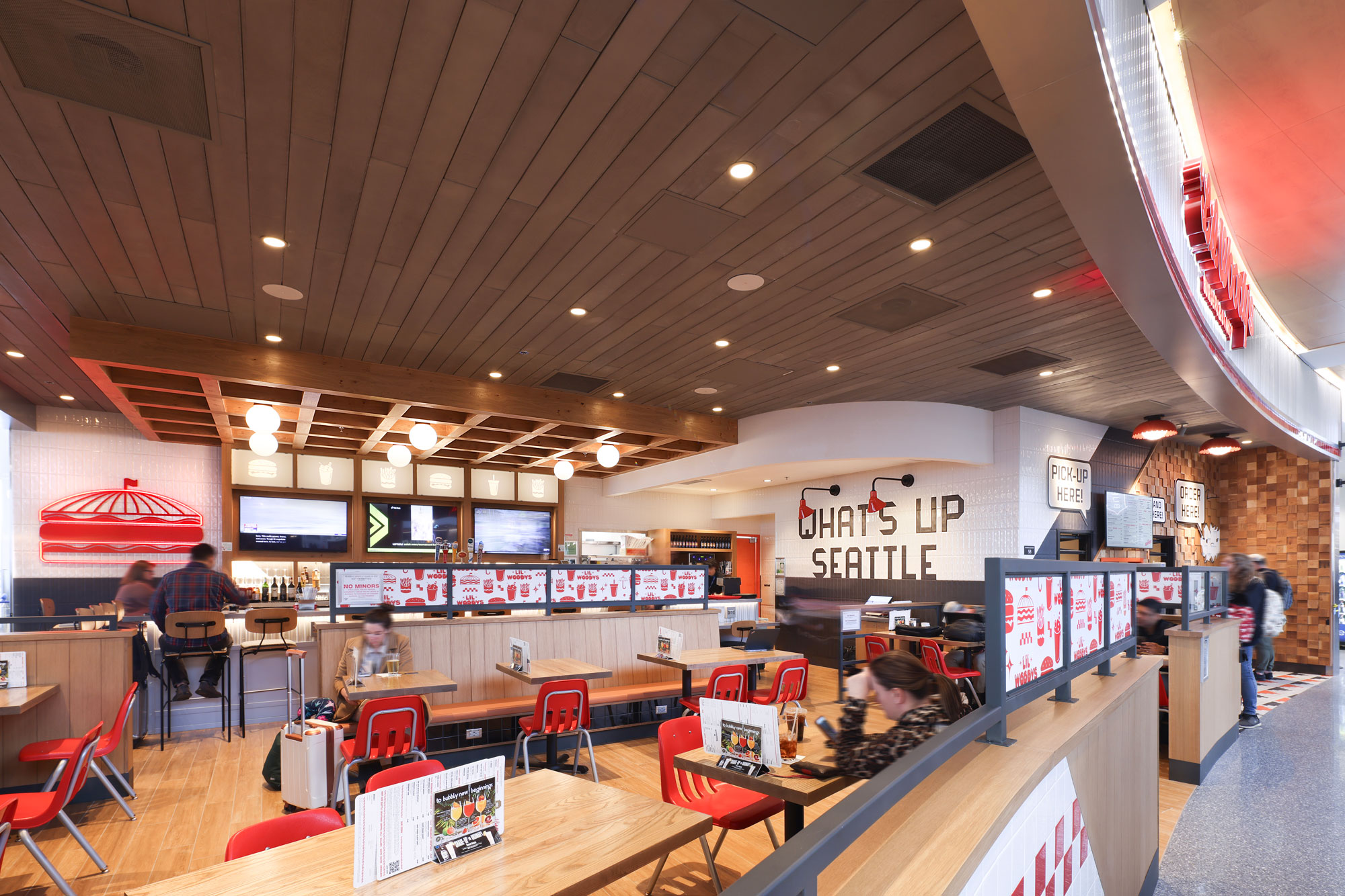 Lil Woody's Dining Area