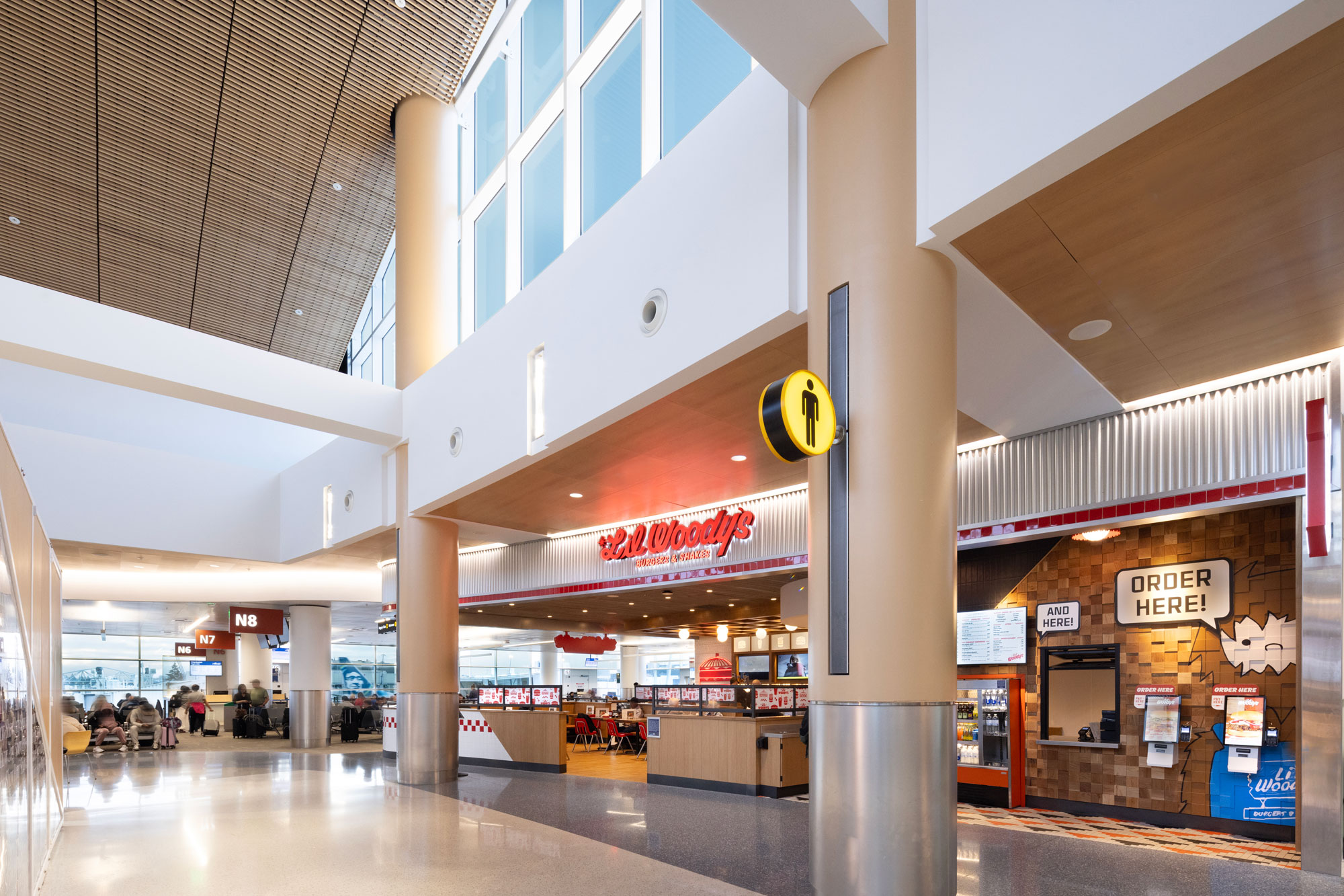 Lil Woody's exterior with architectural view