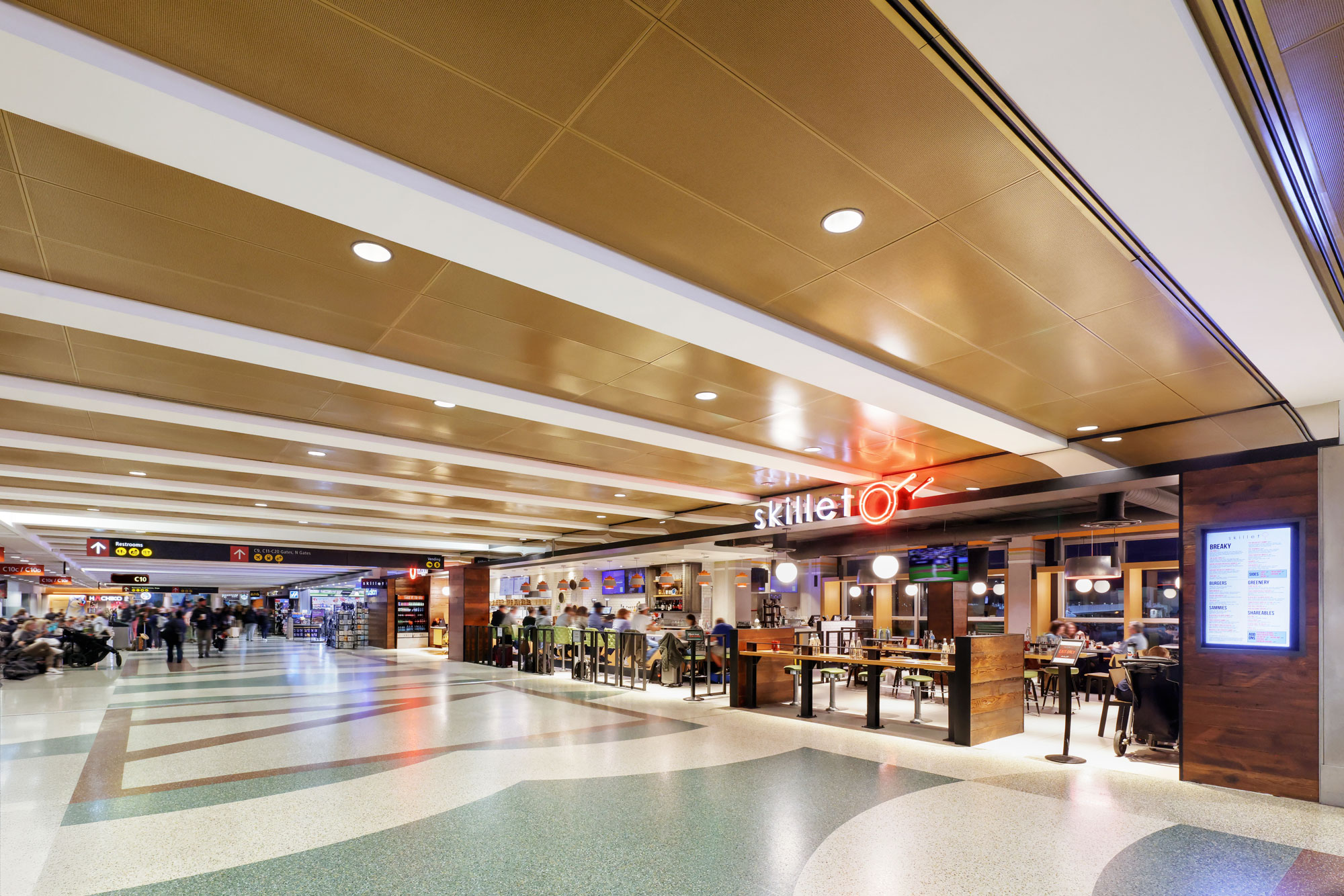 Skillet (C Concourse) exterior with terminal view
