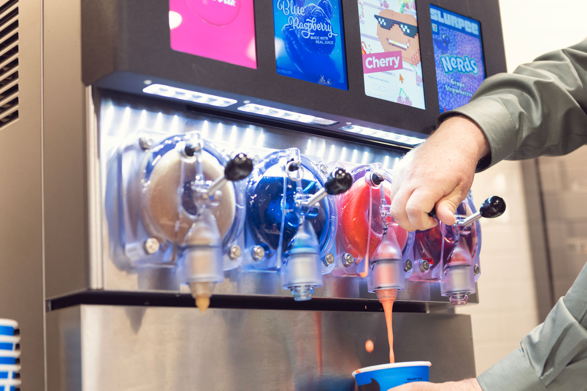 7-Eleven slurpee machine