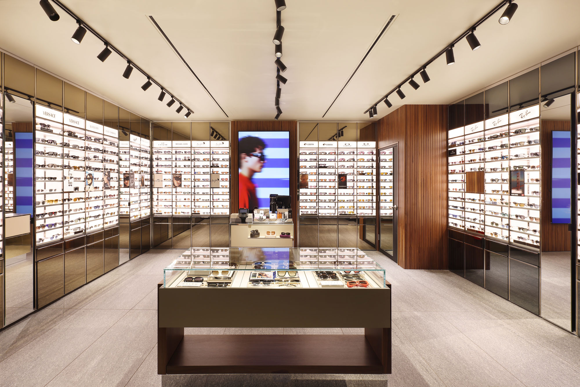 Sunglass Hut interior view straight on