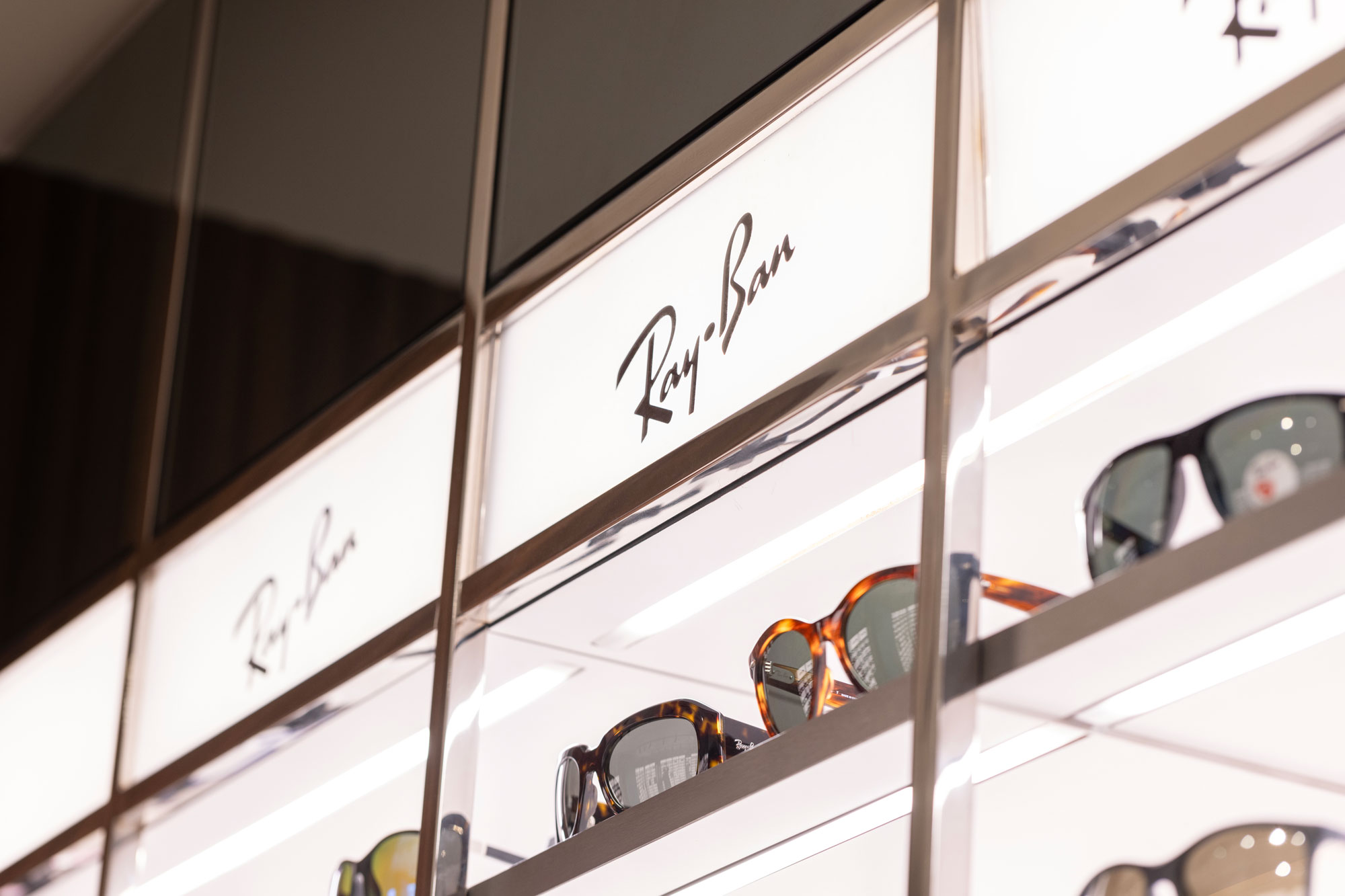 Sunglass Hut with Ray-Ban case